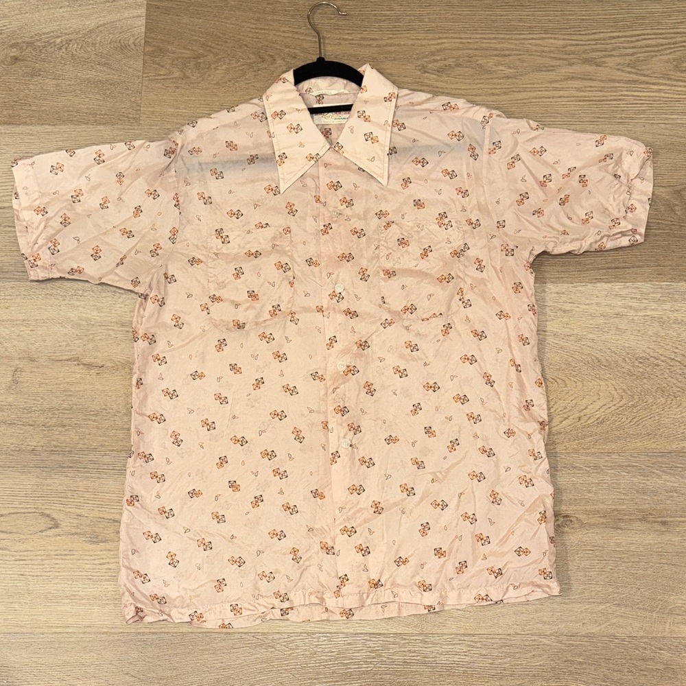 Vintage Men's Silk Button Down Shirt -Light Pink w/red & brown pattern XL?